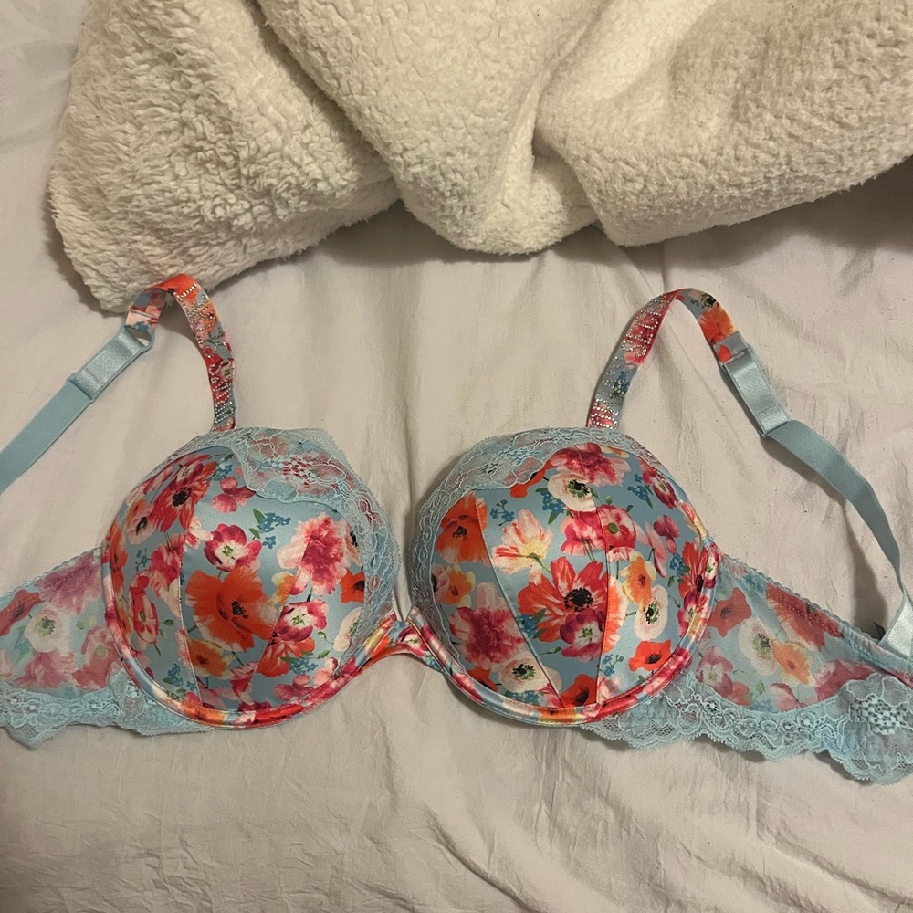 Very sexy push up bra